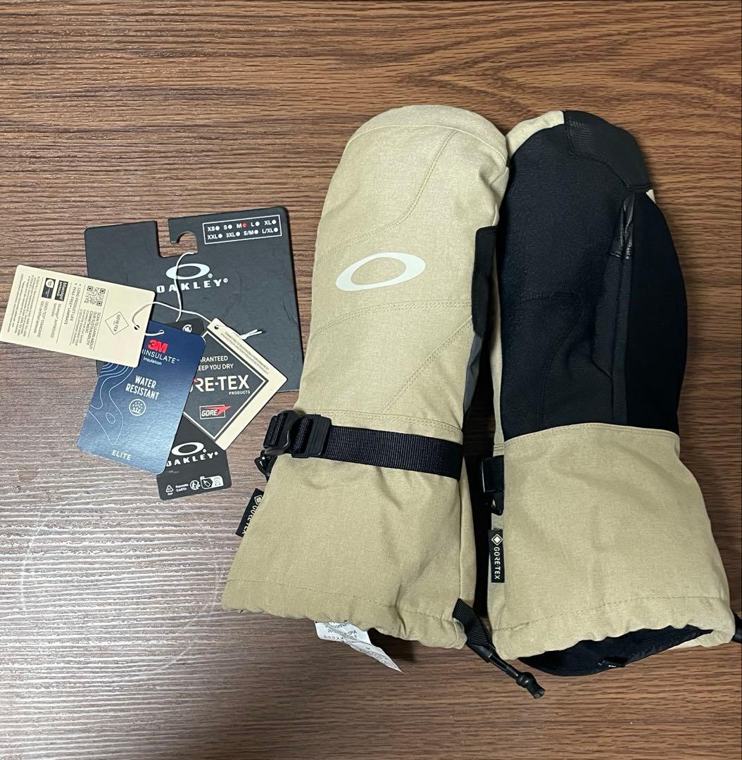 OAKLEY 32F-PEBBLE グローブ ブラック/ベージュ