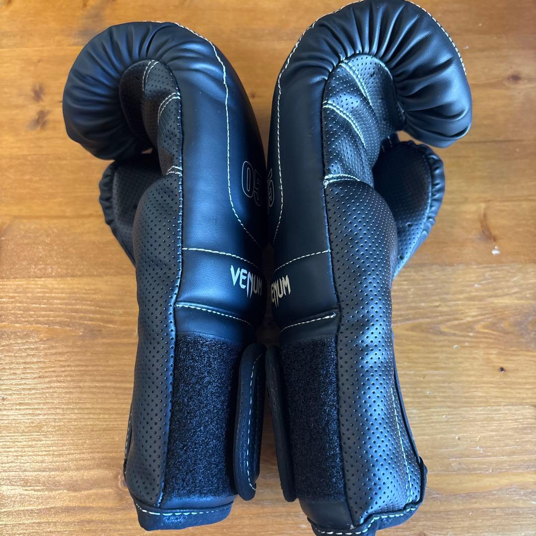 【新品】Venum Impact Evo 8oz ブラック