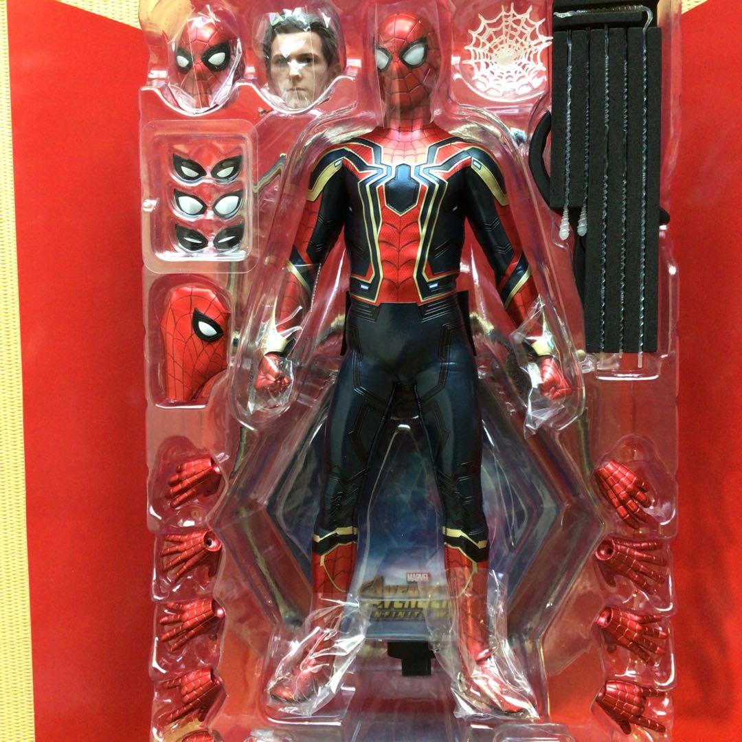 アイアンスパイダー　アヴェンジャーズ　ホットトイズ