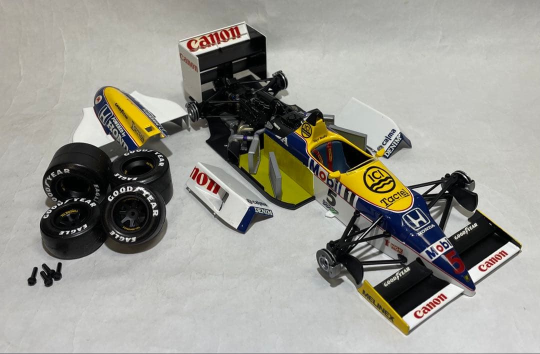 1/20 ウィリアムズFW11 F-1 ’86チャンピオンマシン [完成品]