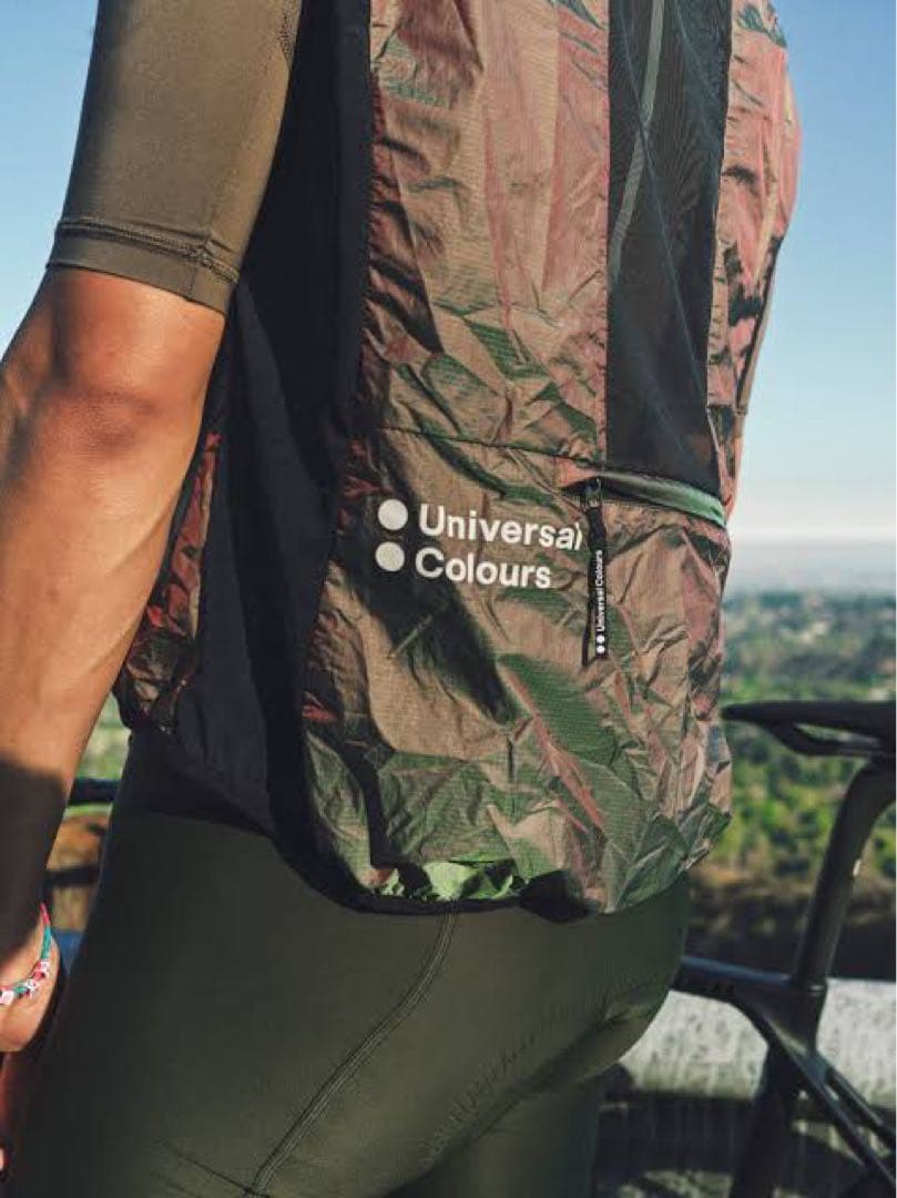 Universal Colours ジレ　スペクトラム　XXSサイズ