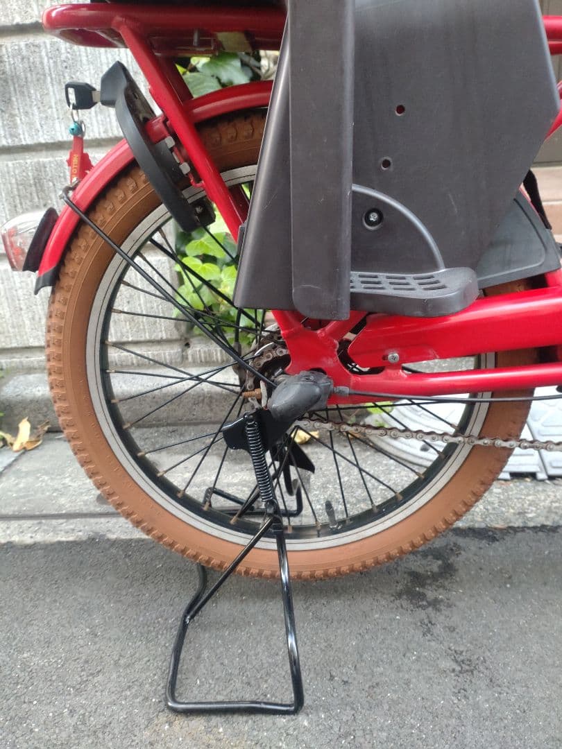 配送可★直接引渡可カスタム【ギュットアニーズ】電動アシスト自転車３人乗★充電器付