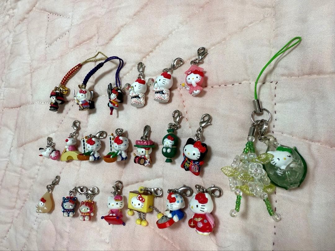 ご当地キティ　まとめ売り　根付　ファスナーマスコット