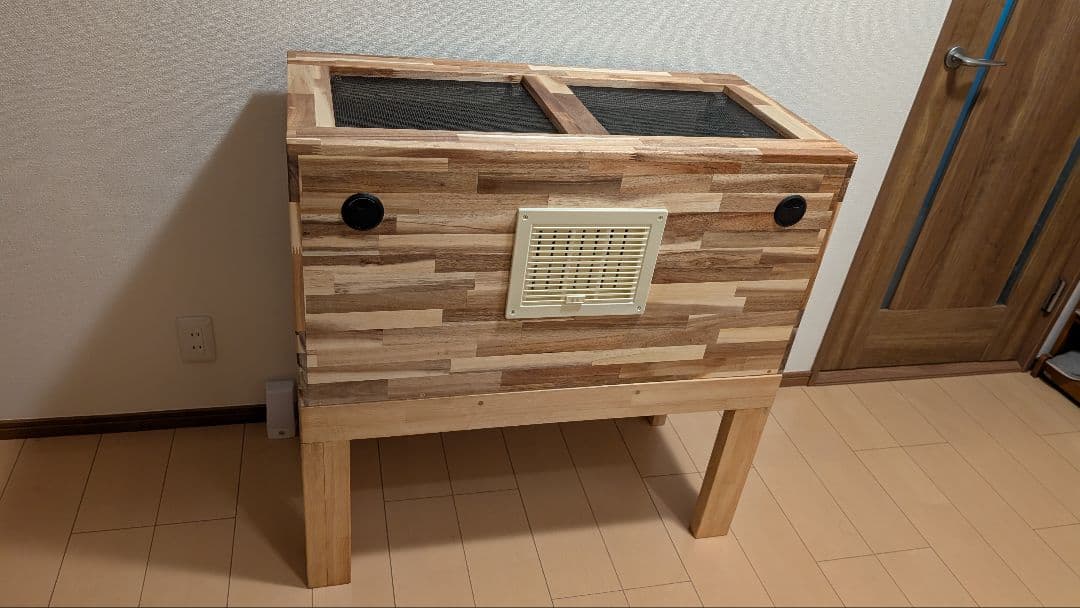 アカシア集成材15ミリ幅90縦45奥行45蜜蝋オイル仕上げ