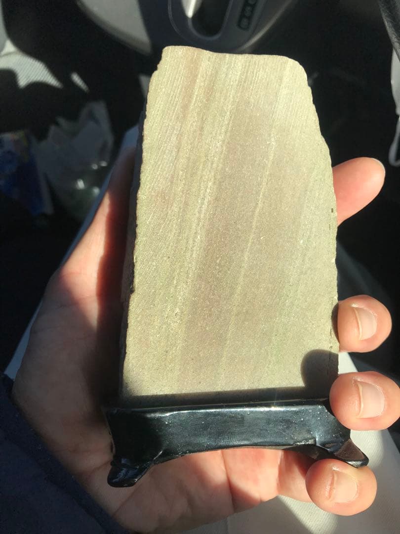 ボルダーオパール　原石　置物