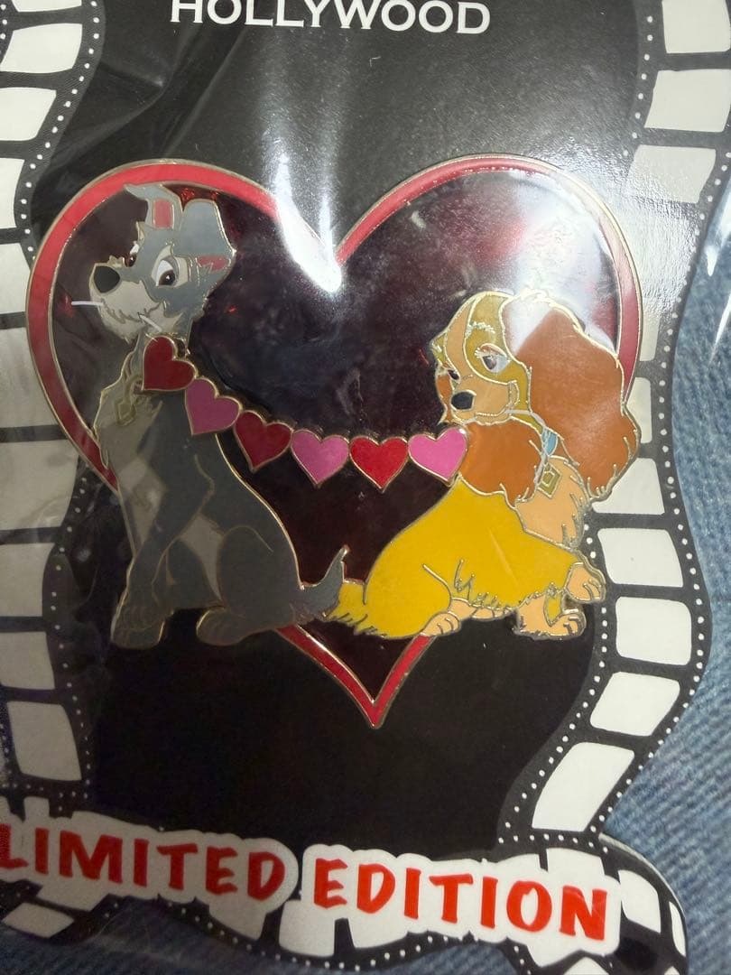 Disney レディとトランプ ピンバッジ　バレンタイン　海外ディズニー