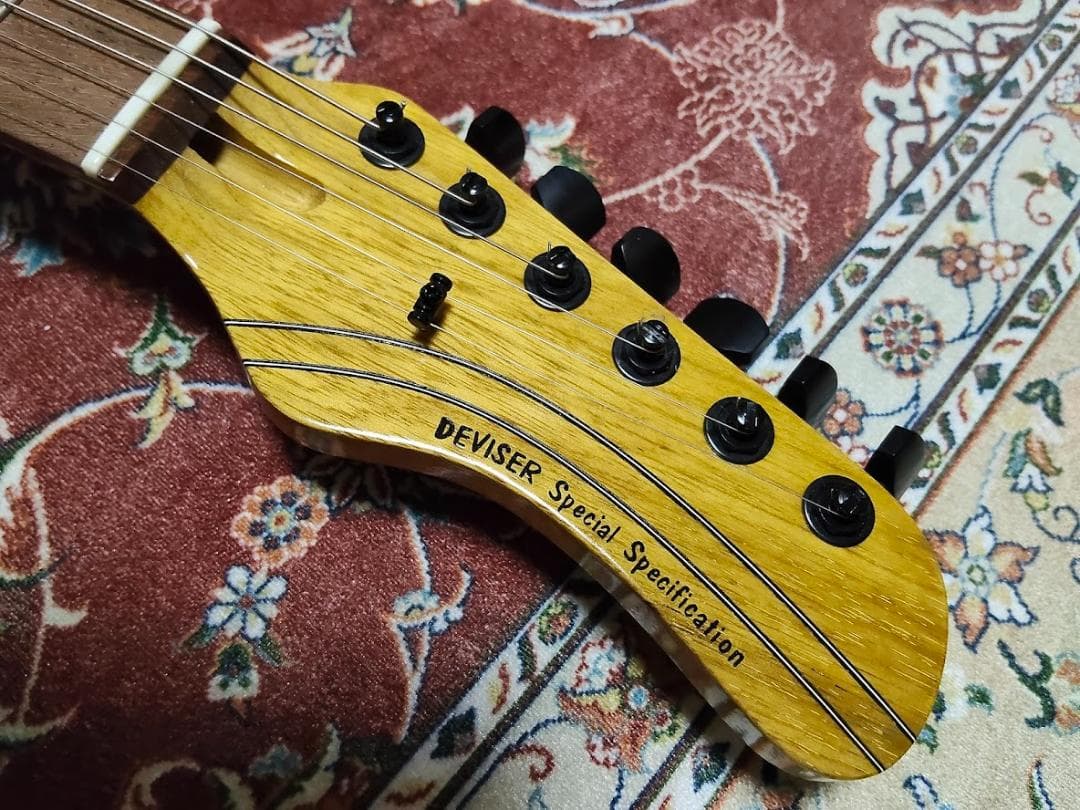 Deviser ROSETTEE KORINA 限定品