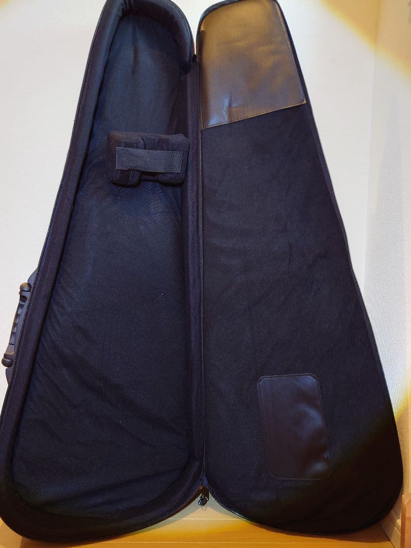 Carparelli Guitars レフティ フレットレスベース 5弦ベース