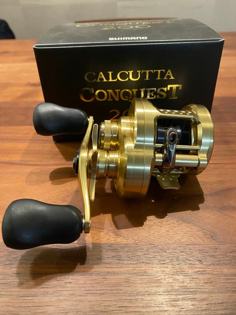 シマノ　21カルカッタコンクエスト200 美品