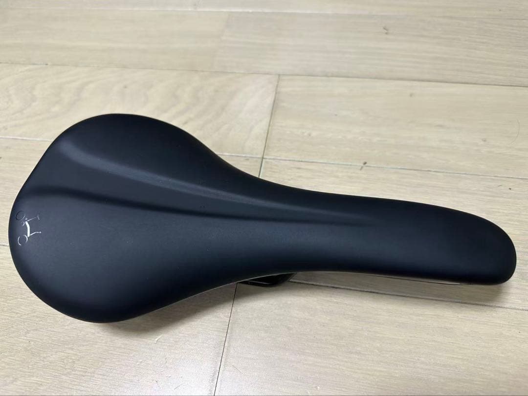 BROMPTON ブロンプトン　Superlight サドル P-Line