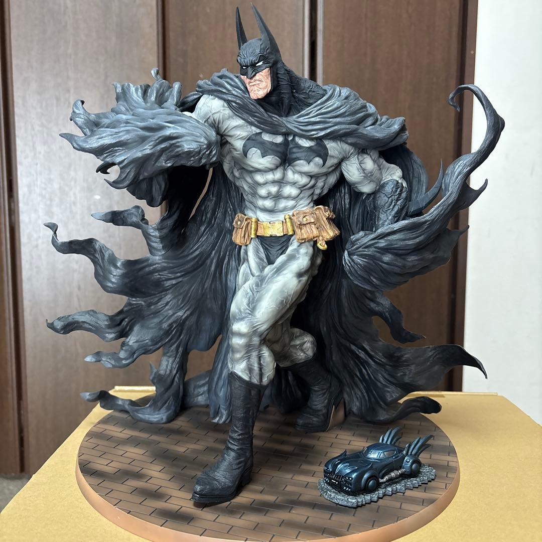 ソフビナル　バットマン　HARD BLACK おまけ付き