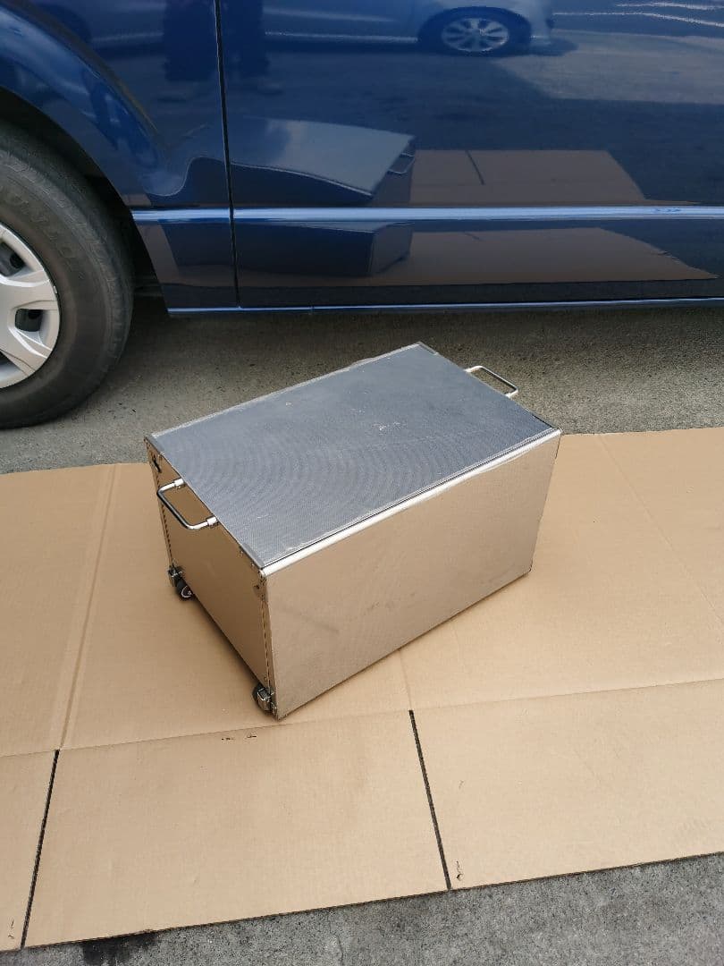 キャンプ　アウトドアー ステンレス製折畳テーブル