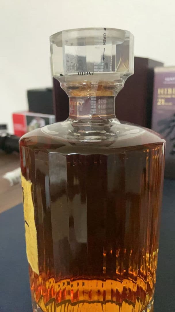 Hibiki 響30年 ウイスキー 750ml オリジナルボックス付き