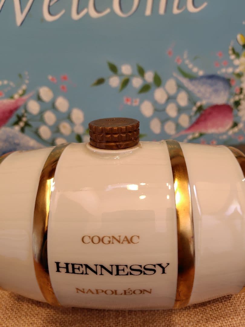 【希少】ヘネシー　ナポレオン　コニャック　樽型　陶器ボトル　未開栓　700ml