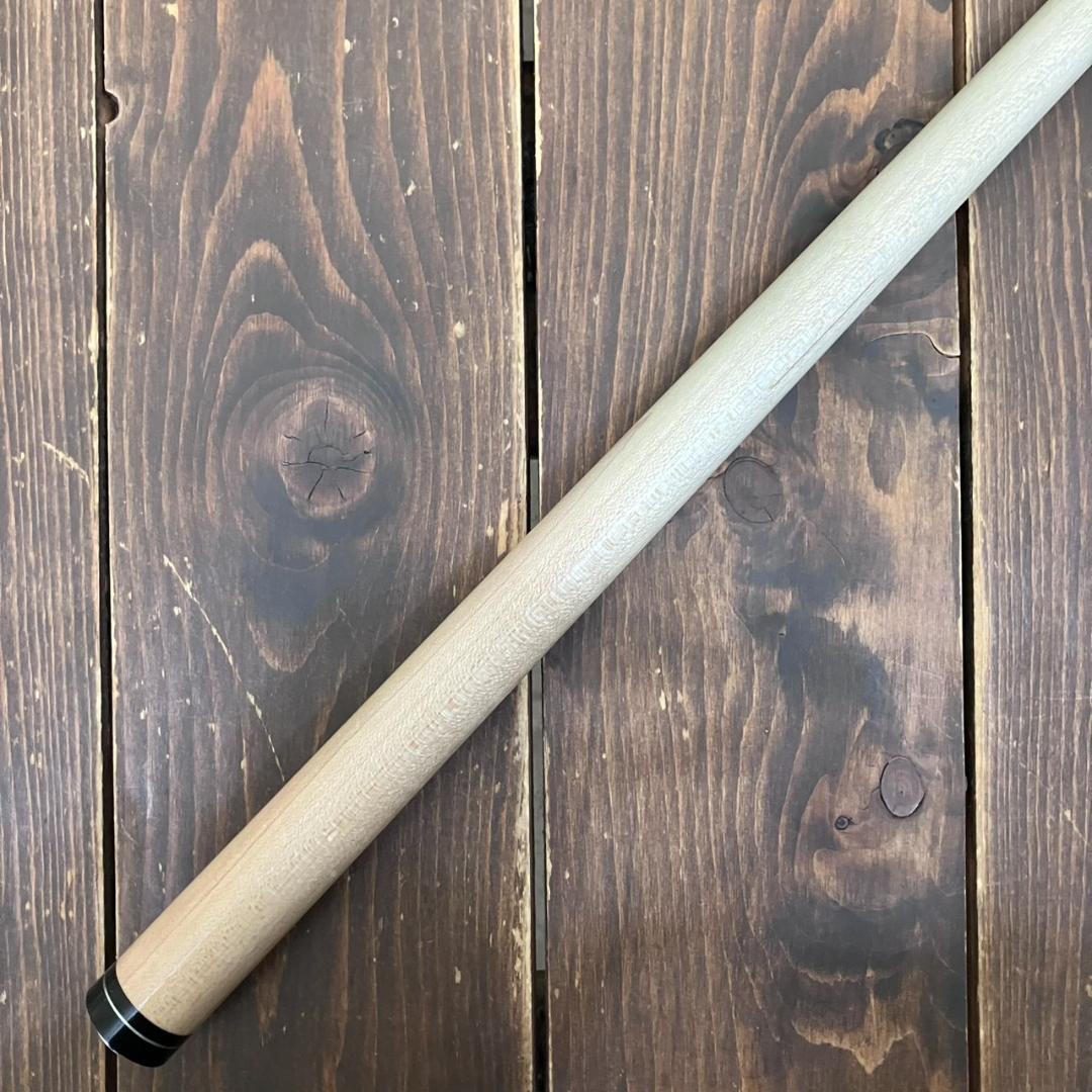 Mezz Cue メッズ キュー　ビリヤード　廃盤モデル