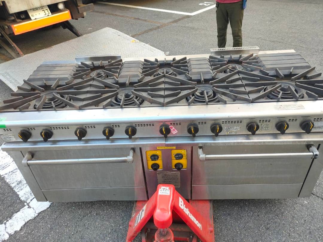 7口コンロ　オーブン