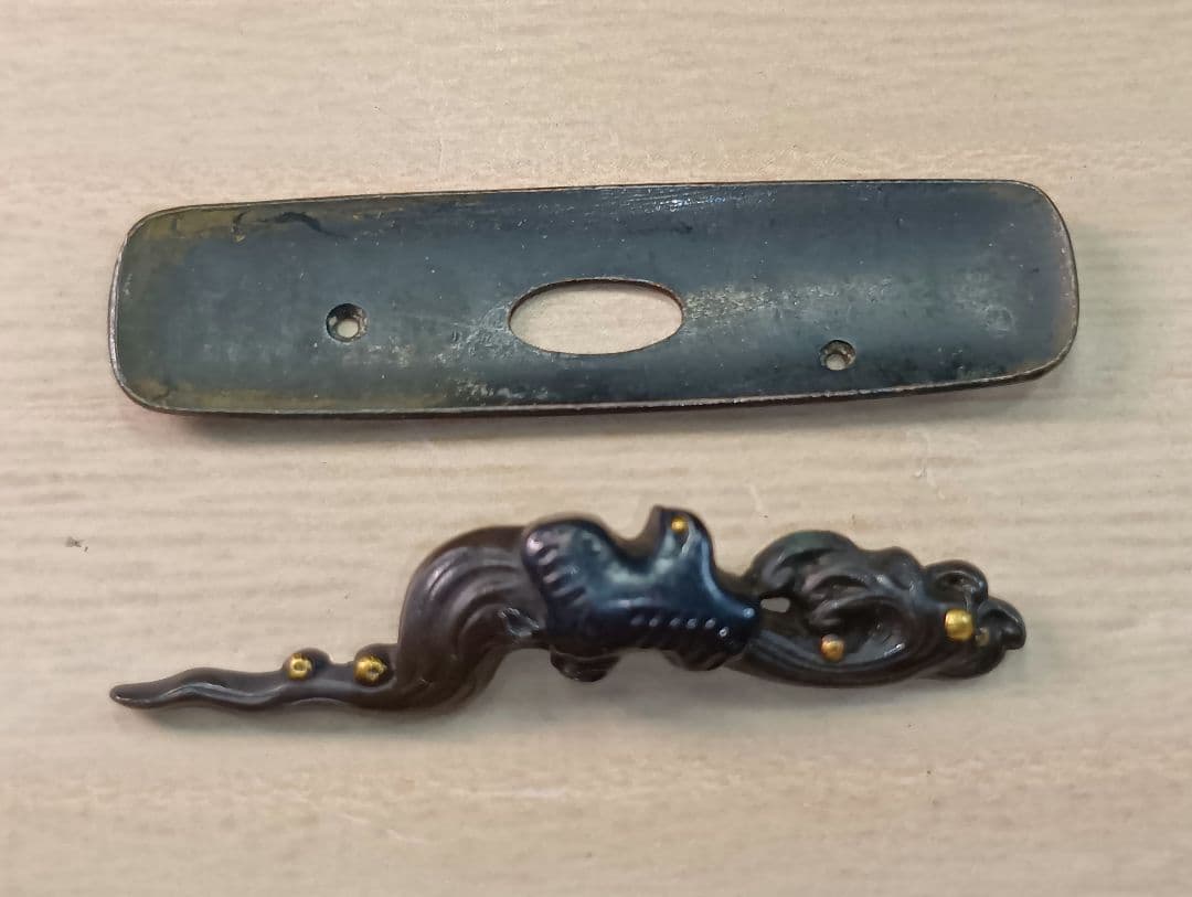 煙草入れ／波千鳥前金具