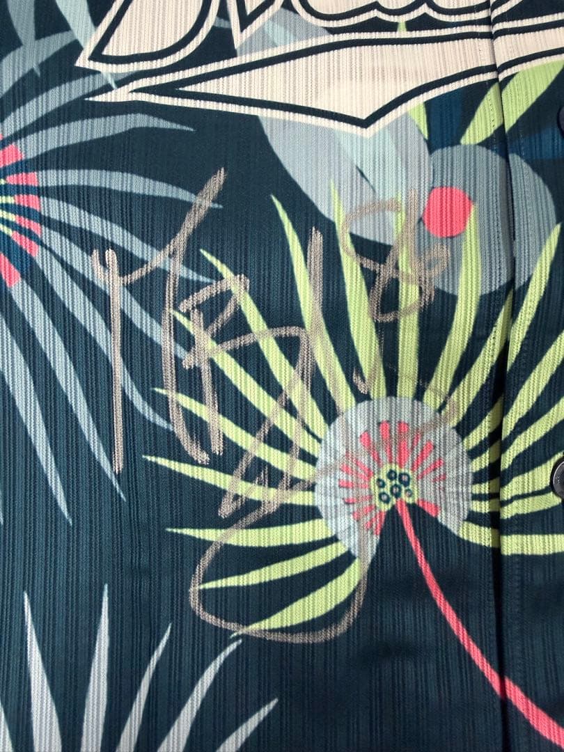 千葉ロッテマリーンズ　2018年ボルシンガー　実使用サイン入りサマーユニフォーム