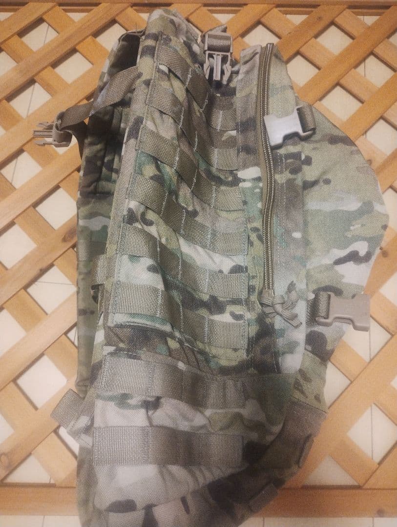 マルチカム バックパック 中型