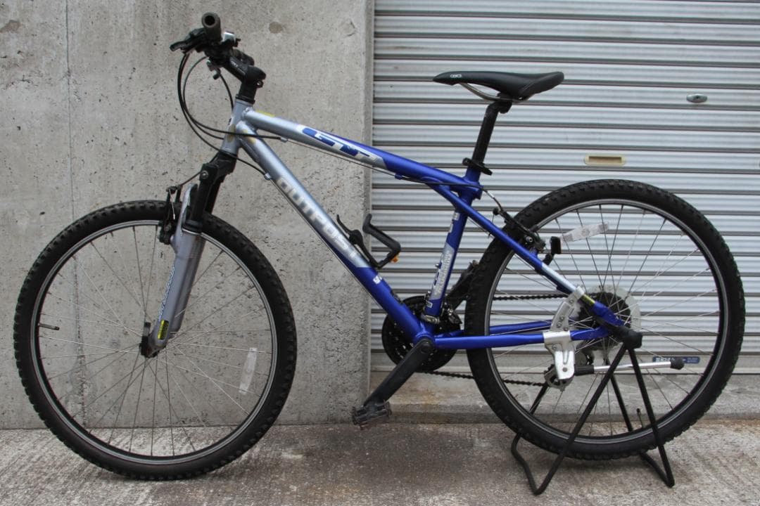 引き取り限定♪GT♪OUTPOST♪お手軽マウンテンバイク♪通学などにどうぞ♪