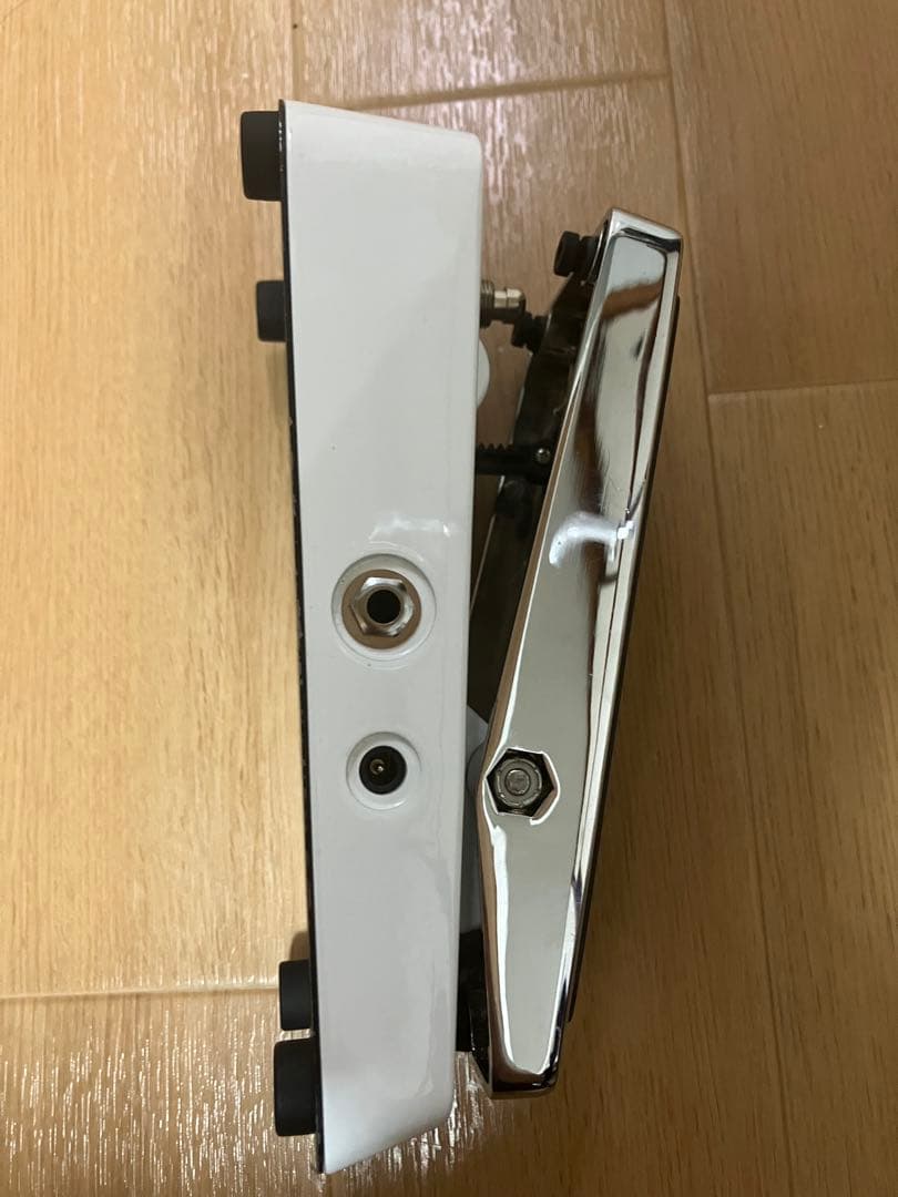 Xotic Effects XW-1ワウペダル ホワイト