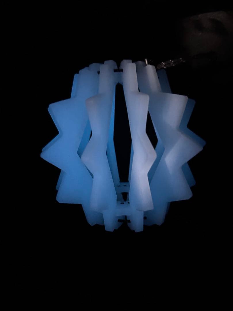 わたるん　ボンボネロ　BONBONERO 蓄光ブルー