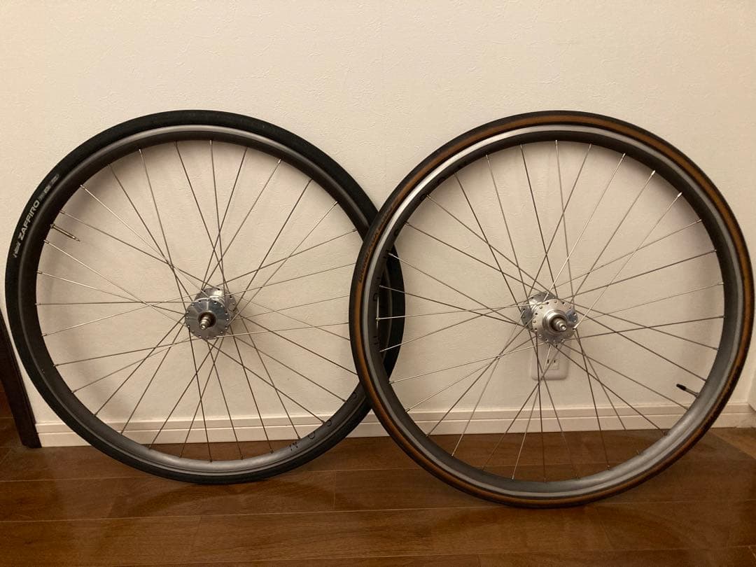 フィルウッドハブ　H PLUS SON 前後