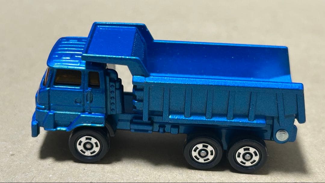 日本製 トミカ いすゞ オフロードダンプ