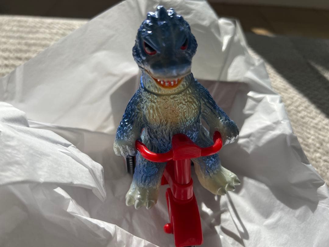 蓄光 ゴジラ三輪車 M1号 怪獣 ソフビ 新品未使用