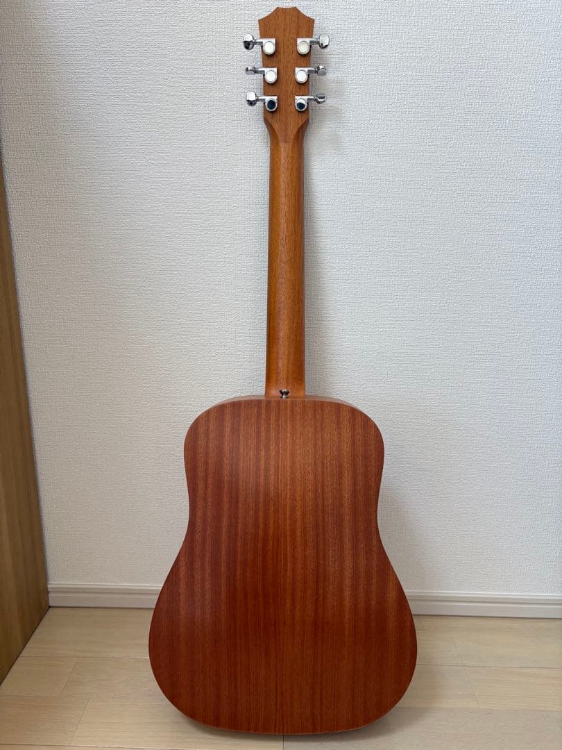 【美品】Baby Taylor ミニアコースティックギター カポ・ピック付き