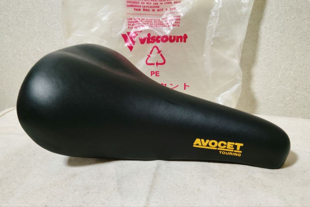 ラスト1個 新品 AVOCETサドル ツーリング バイカウント オールドMTB