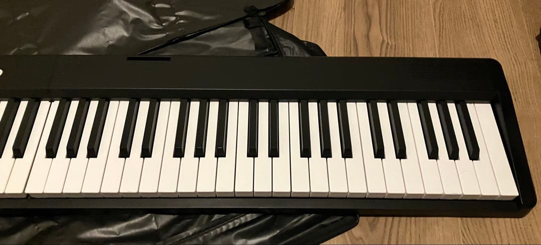 Yumcute 電子ピアノ 88鍵盤 折りたたみ 2つ折り