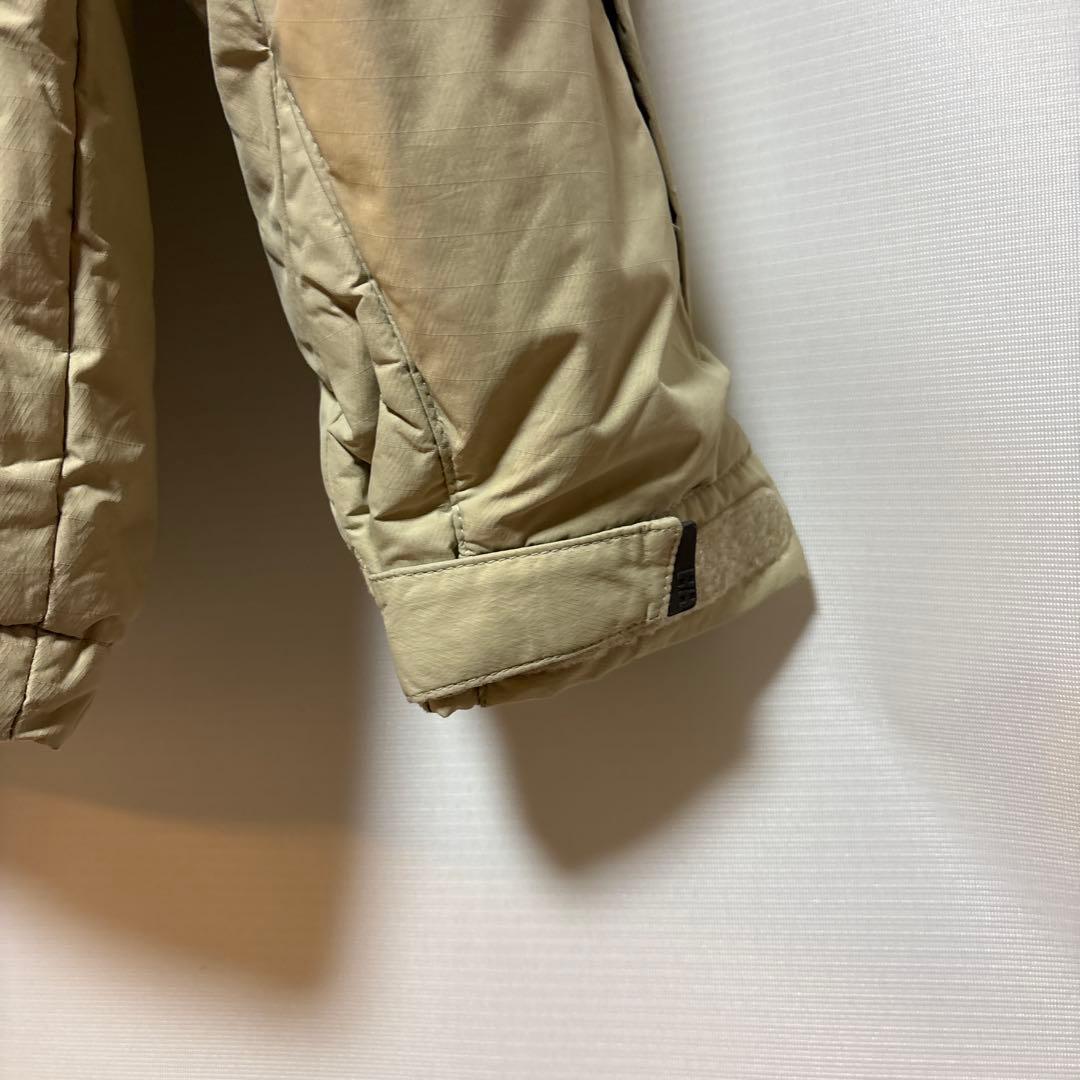 ヘリーハンセン　HELLY HANSEN ダウンパーカー　サイズM スノーウエア