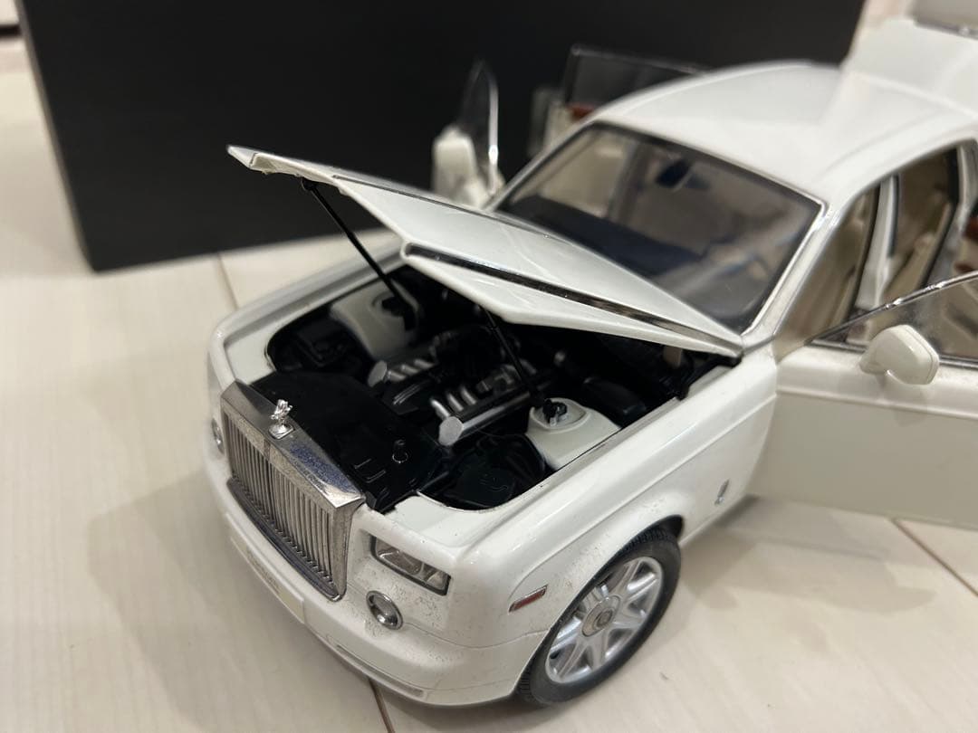 特価 1/18 ロールスロイス ファントム Extended Wheelbase