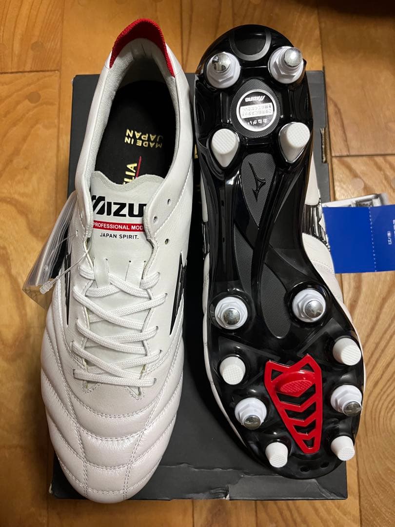 新品　大特価　ミズノ　モレリア NEO 4 JAPAN MIX 26cm