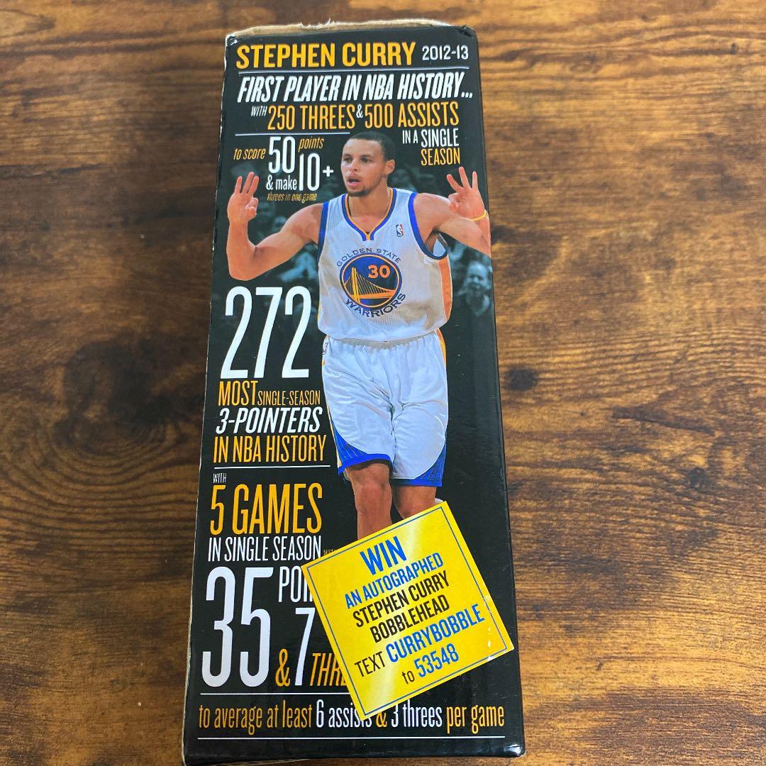 ステファン・カリーのボブルヘッド人形