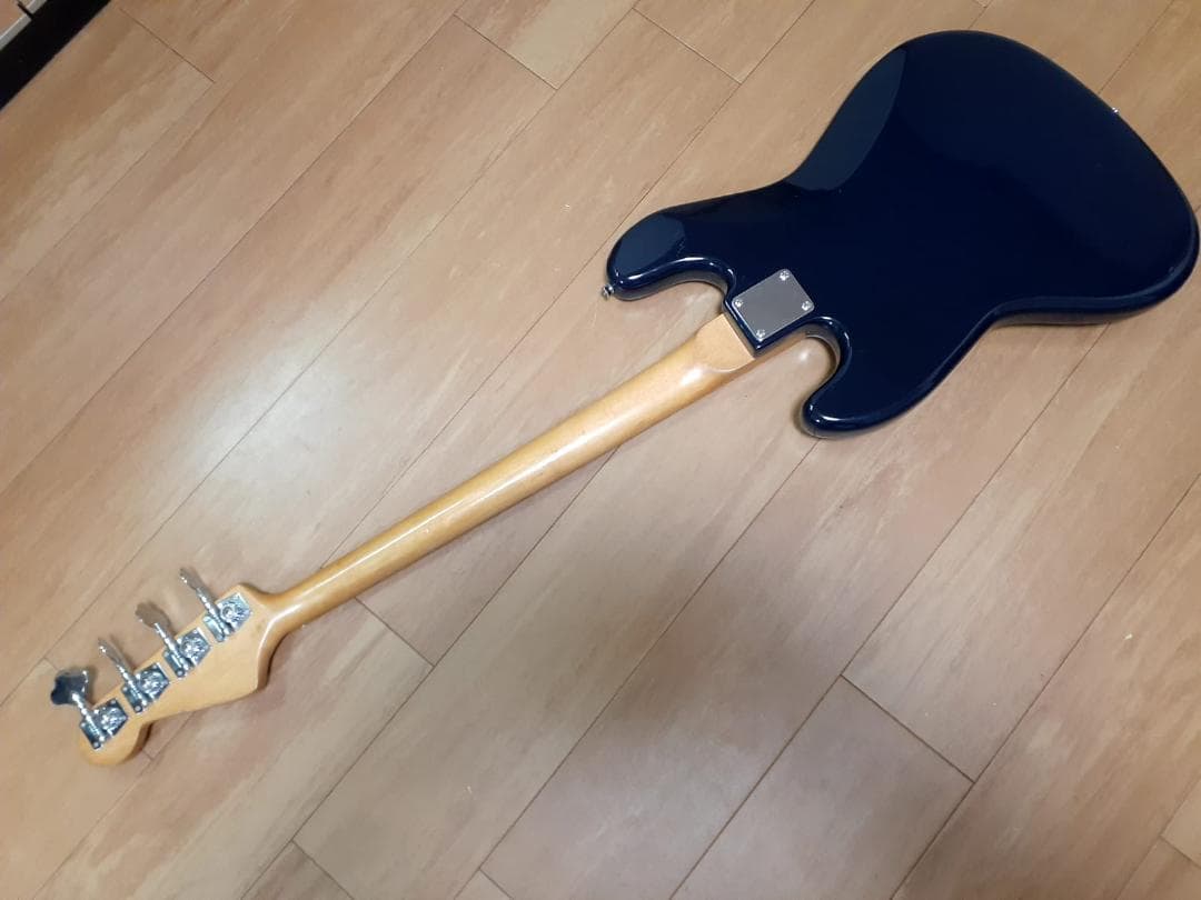 ベース LEGEND VINTAGE ELECTRIC BASS