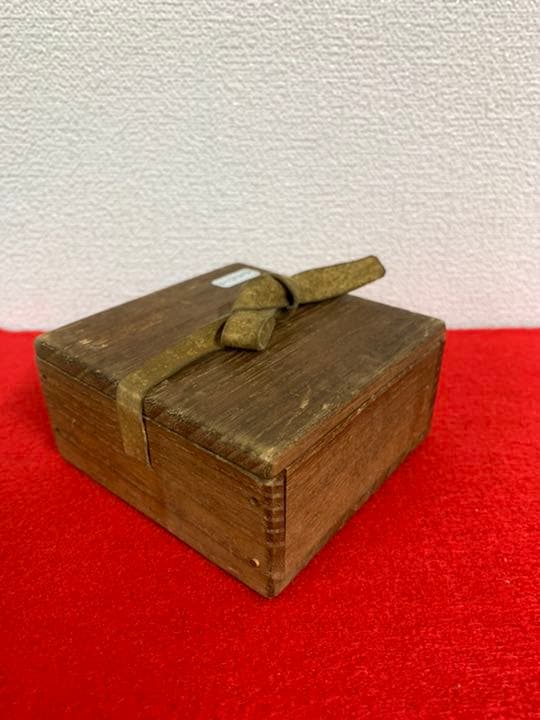 中国古美術　清時代人物彫刻瑪瑙鼻煙壺コレクションの整理品　H-2