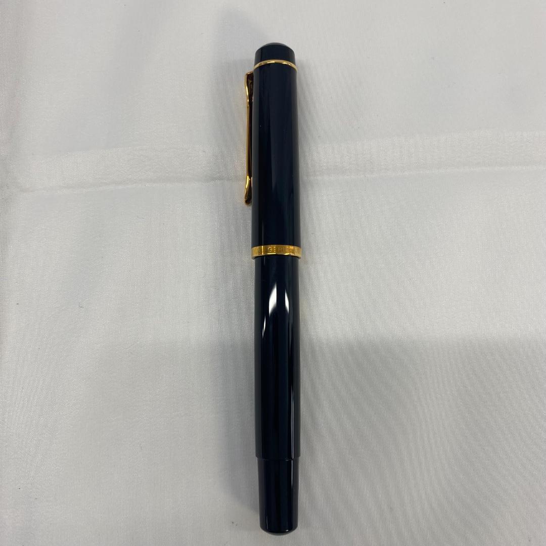 【美品】PELIKAN ペリカン F刻印 ペン・万年筆 樹脂系素材 ブラック