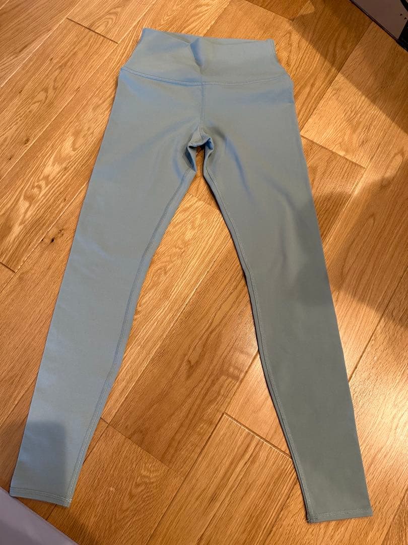 Alo Yoga ボタニカルグリーン ヨガウェアセット