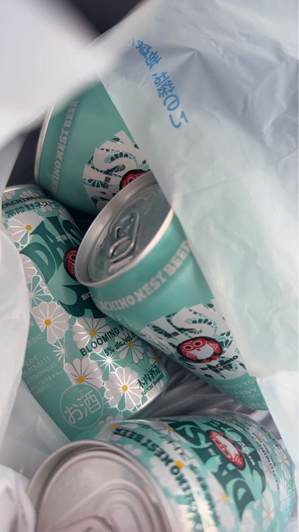 DAISY ビール フラワーデザイン缶