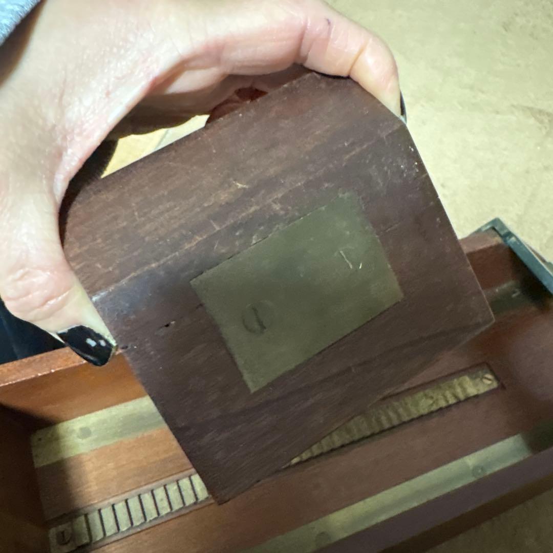 フランス　アンティーク　カジノ用ディーリング・シュー（カード配り機）