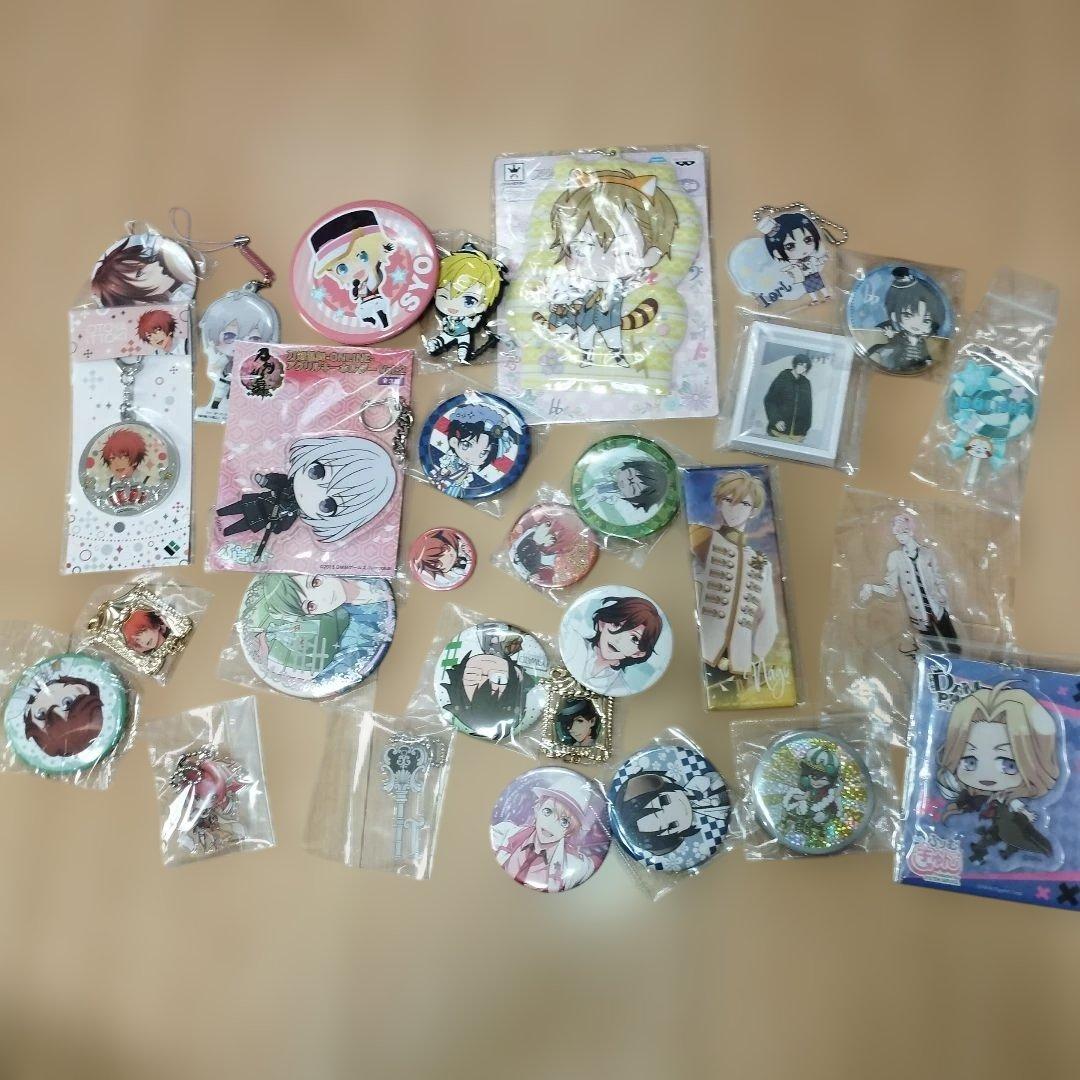 箱込6kg以上　約420点　ゲーム　キャラクターグッズ　まとめ売り　缶バッジ
