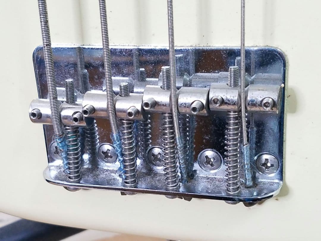 日本製 Squier by Fender プレシジョンベース