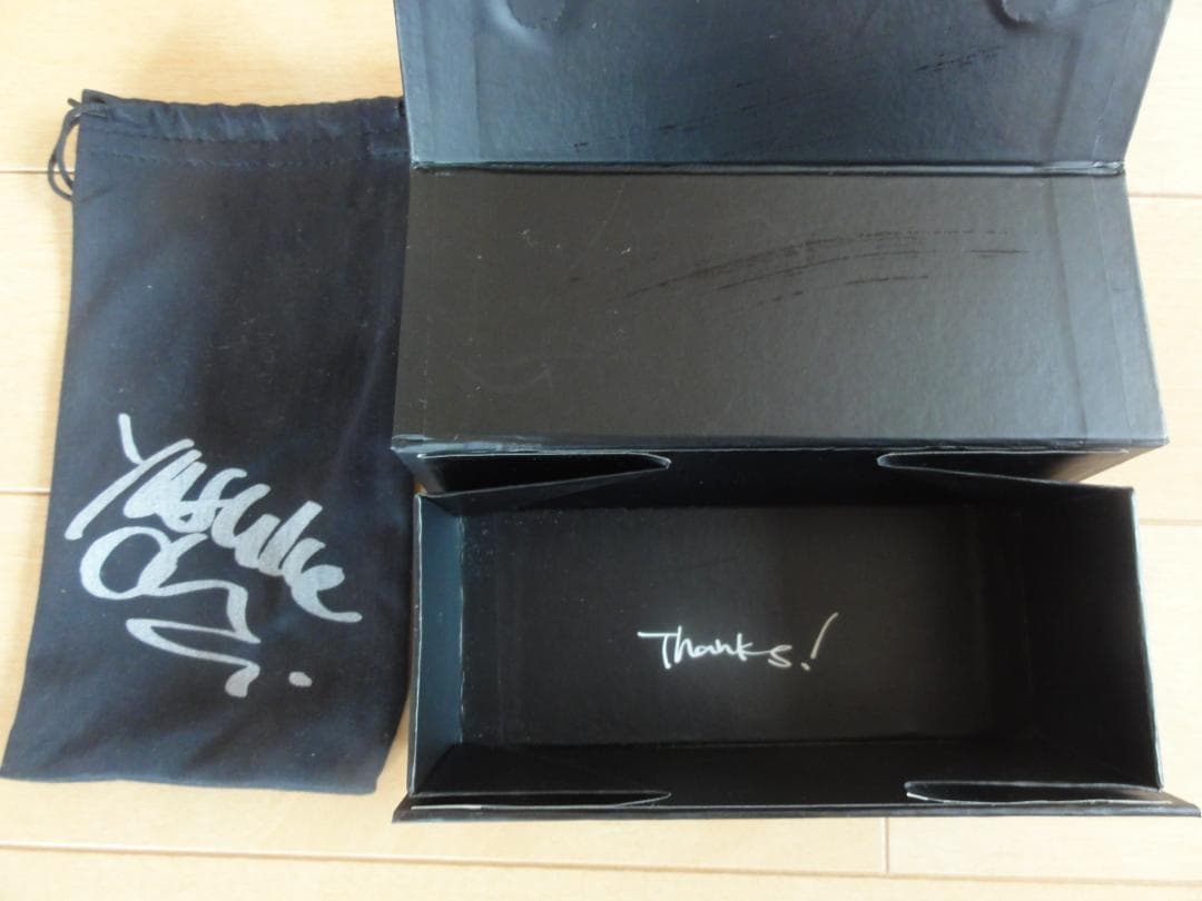 チバユウスケ　サングラス