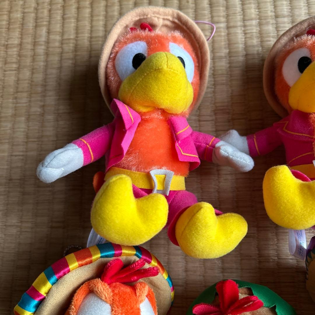 ディズニー パンチート　ぬいぐるみバッジ他