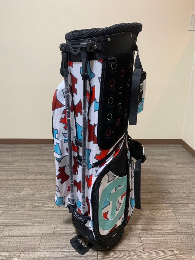 スタンド式キャディバック　限定モデル『ダンシングドック』と同じデザイン