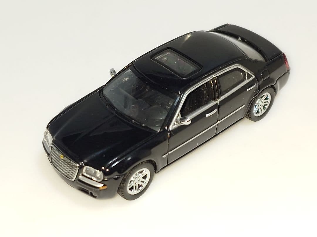 ノレブ クライスラー 300C 1/64 ミニカー ブラック