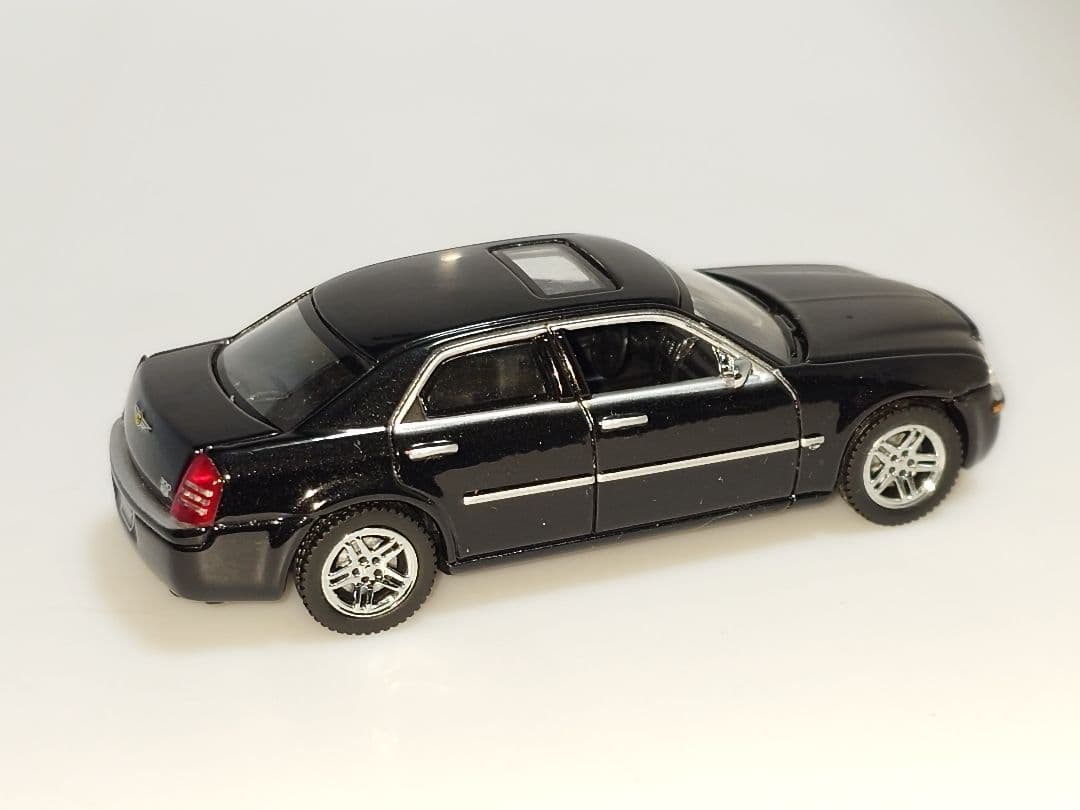 ノレブ クライスラー 300C 1/64 ミニカー ブラック