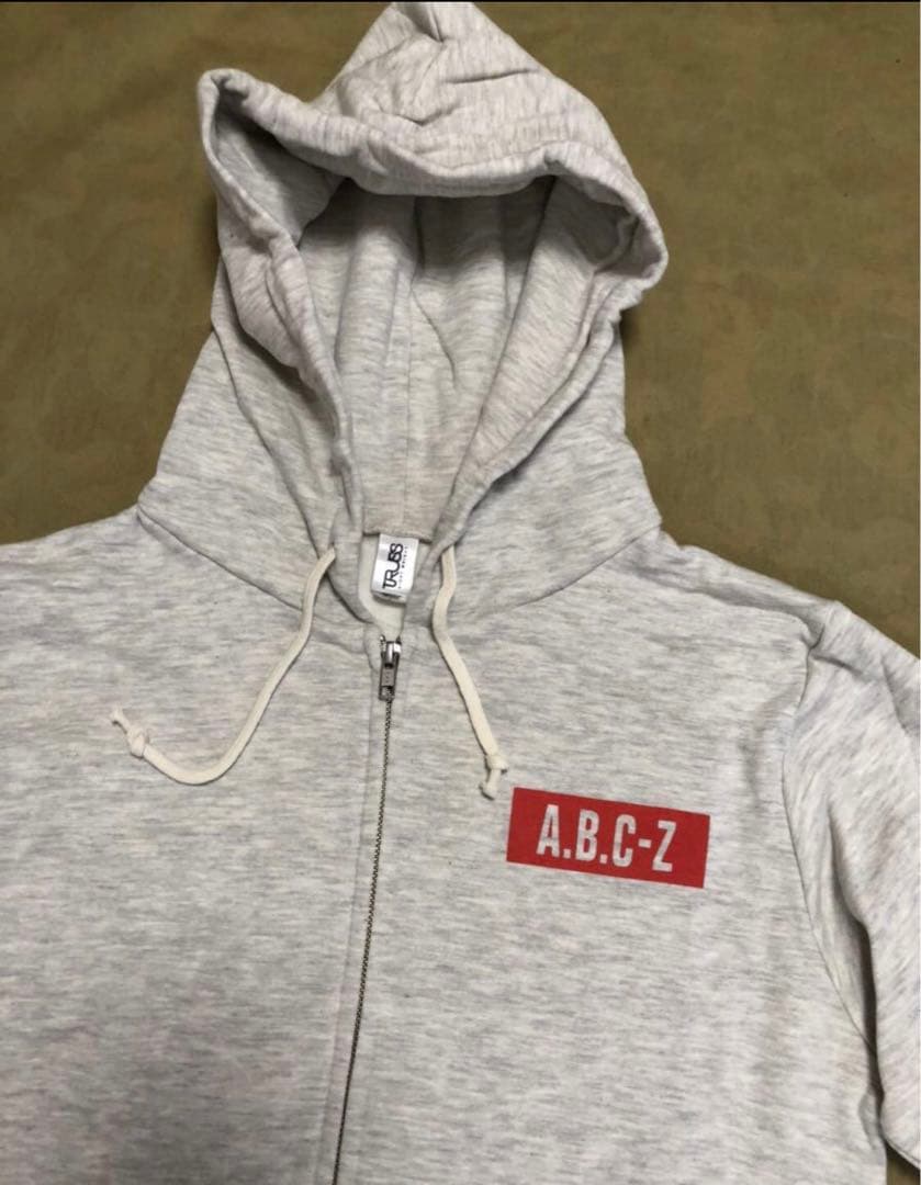A.B.C-Z パーカー　trussパーカー
